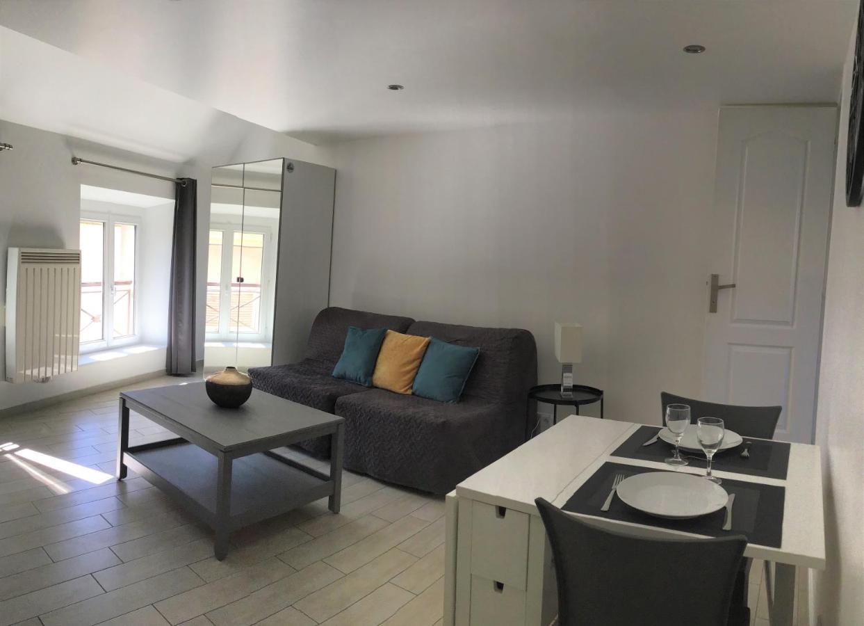 Duplex Bellifontain Au Coeur De Fontainebleau Apartment Exterior photo
